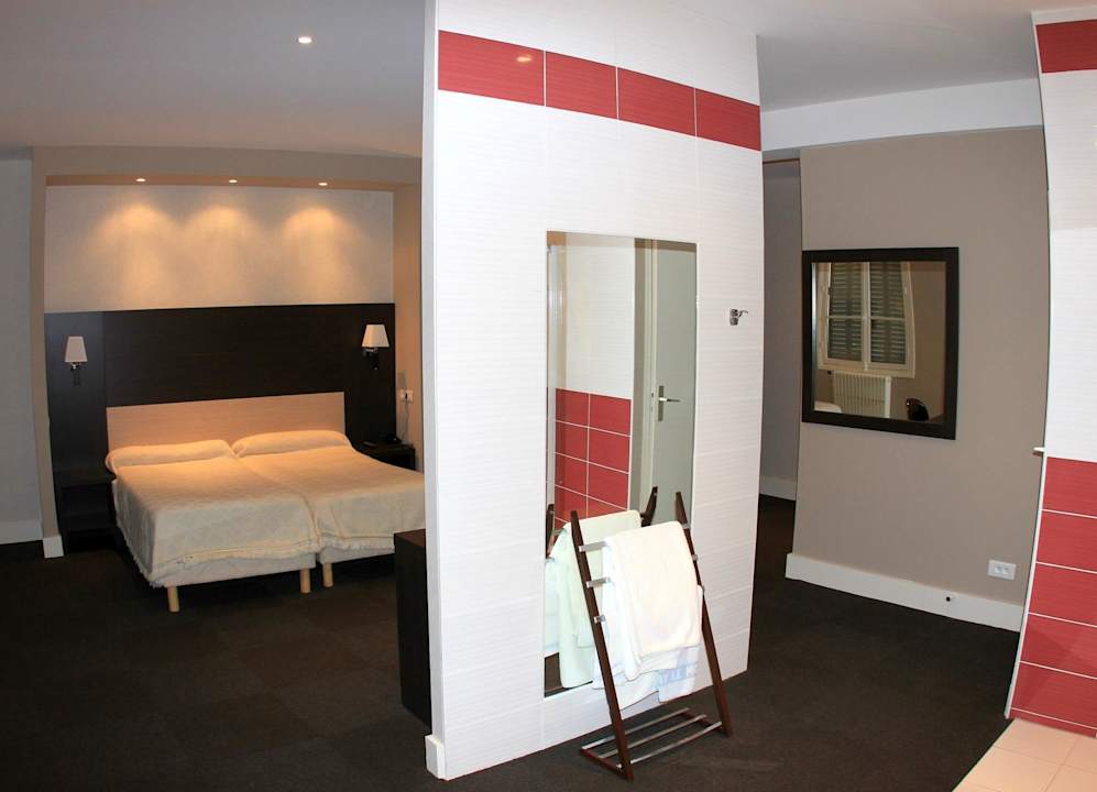 Ch 115 sup Hotel De La Basilique