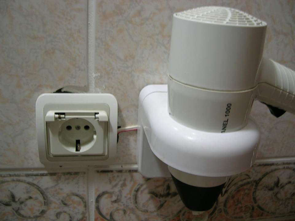Steckdose im Bad Hotel Inside