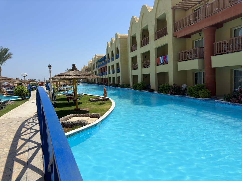 Pool Hotel Titanic Palace