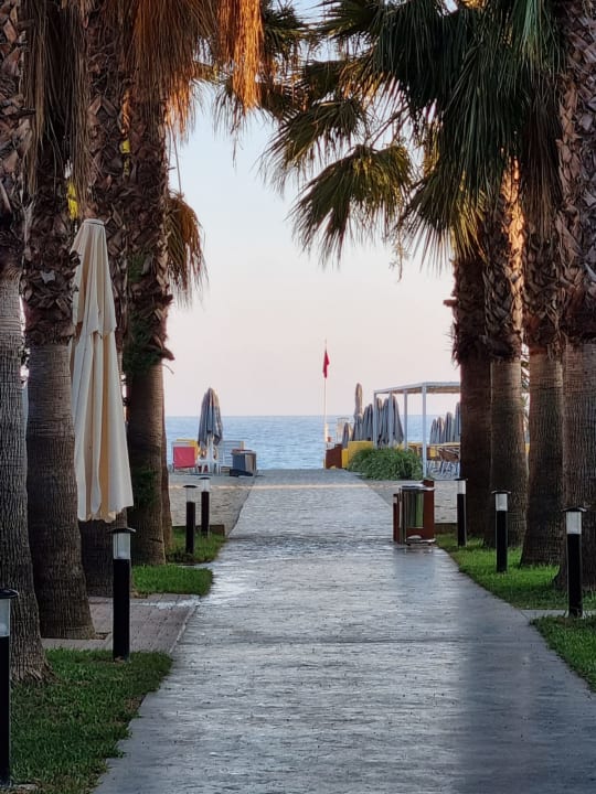 Strand Hotel Royal Garden Beach