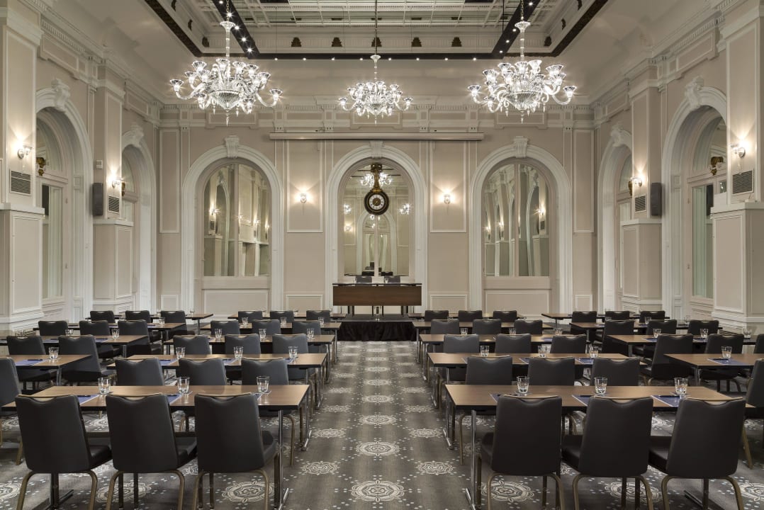 Salon Baccarat Hilton Paris Opera