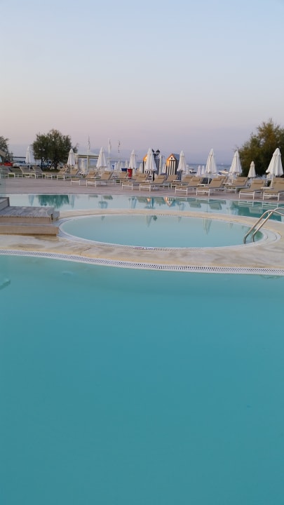 Pool Capo Di Corfu  (Im Umbau/Renovierung)