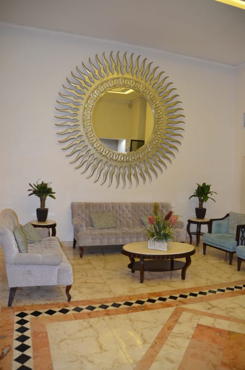 Sonstiges Capital Plaza Hotel