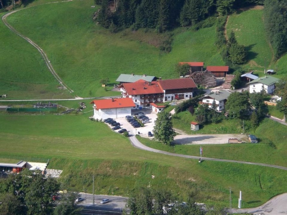 Blick auf das Hotel Naturhotel Reissenlehen