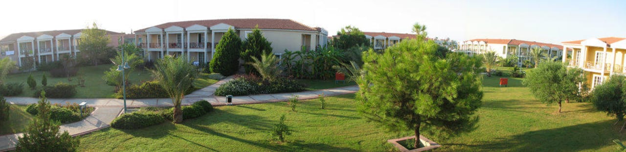 Majesty Club Palm Beach Asteria Family Resort Side