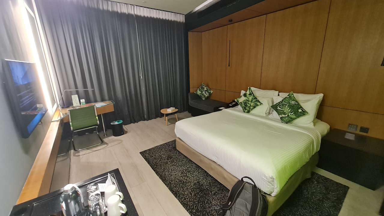 Zimmer Al Khoory Sky Garden Hotel