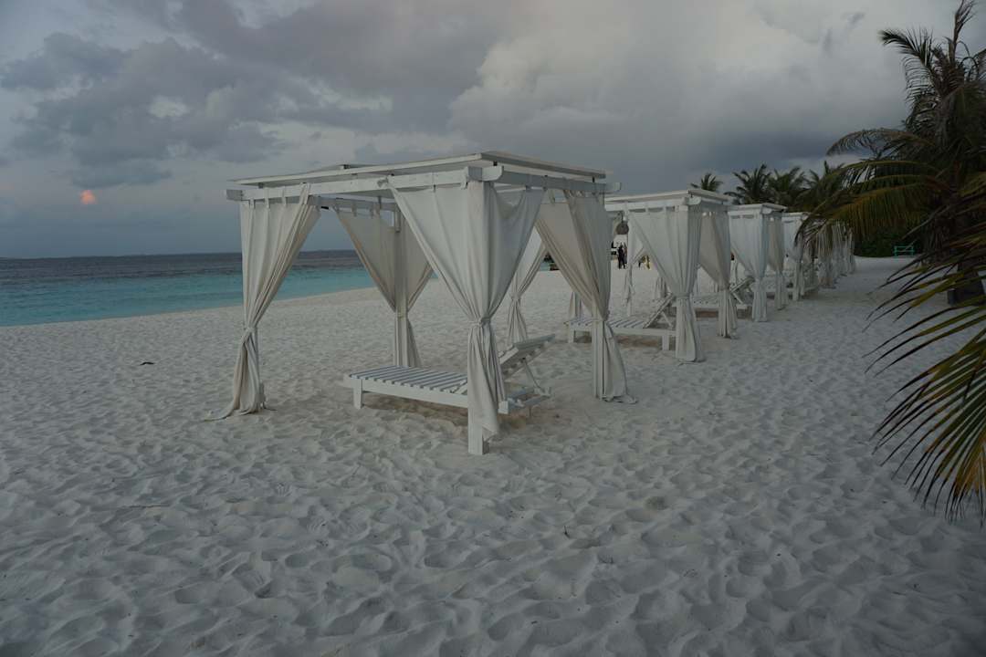 Strand Adaaran Select Meedhupparu Island Resort - Premium All Inclusive