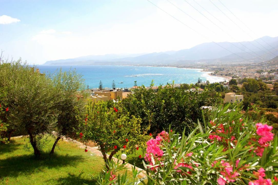 Widok z balkonu Hotel Heliotrope