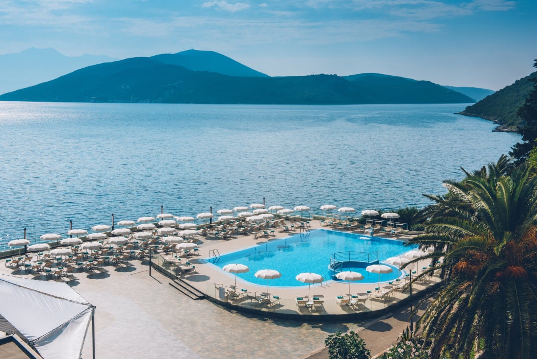 Pool Iberostar Waves Herceg Novi