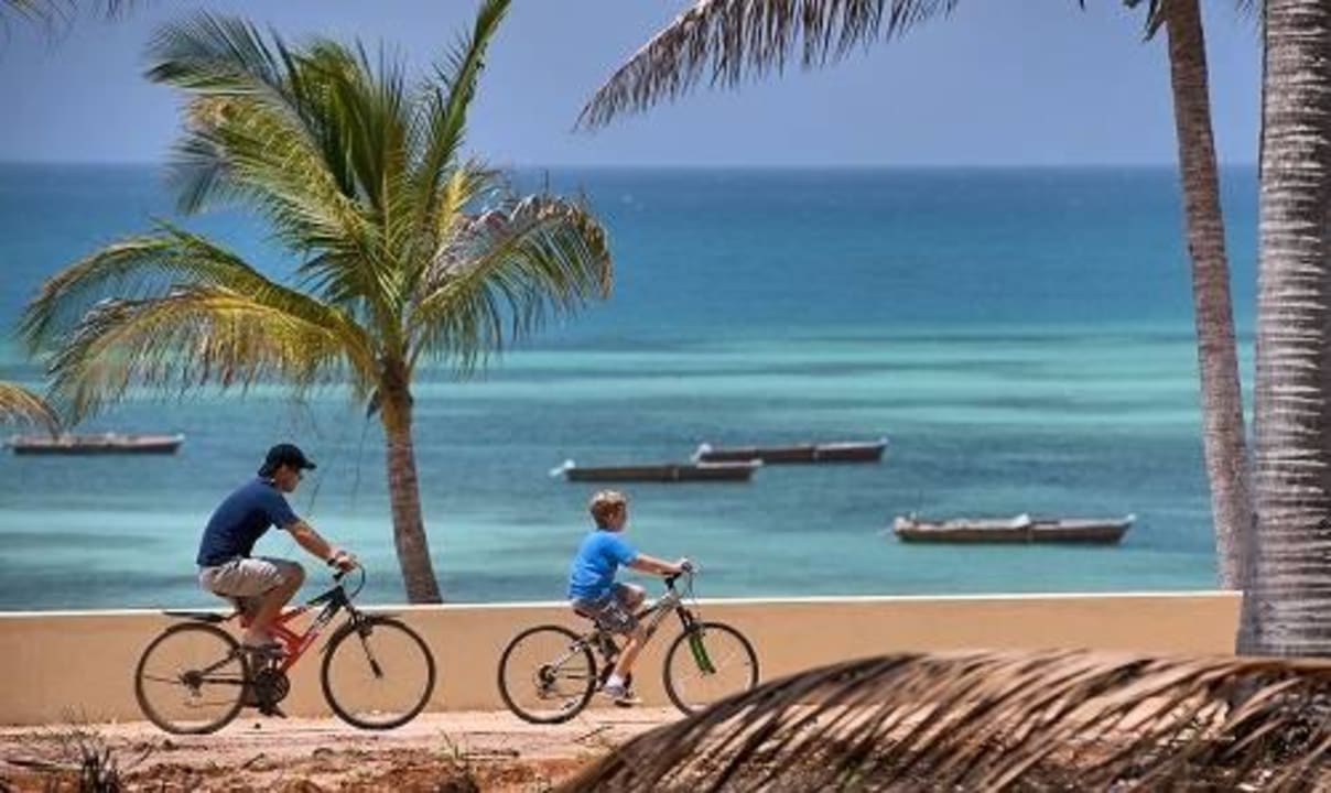 Bicycle Riding Sea Cliff Resort & Spa