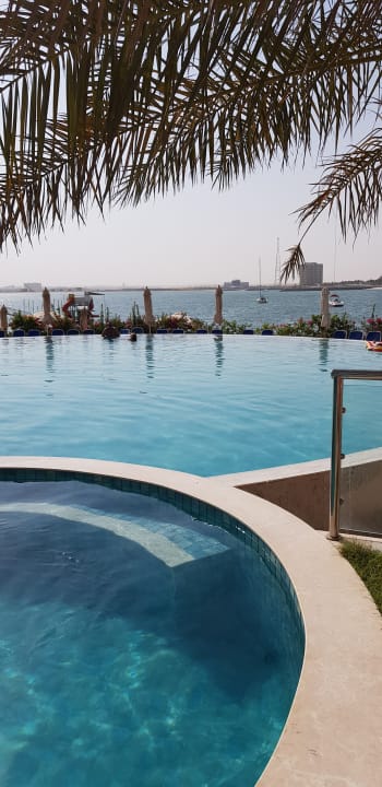 Pool DoubleTree by Hilton Resort & Spa Marjan Island