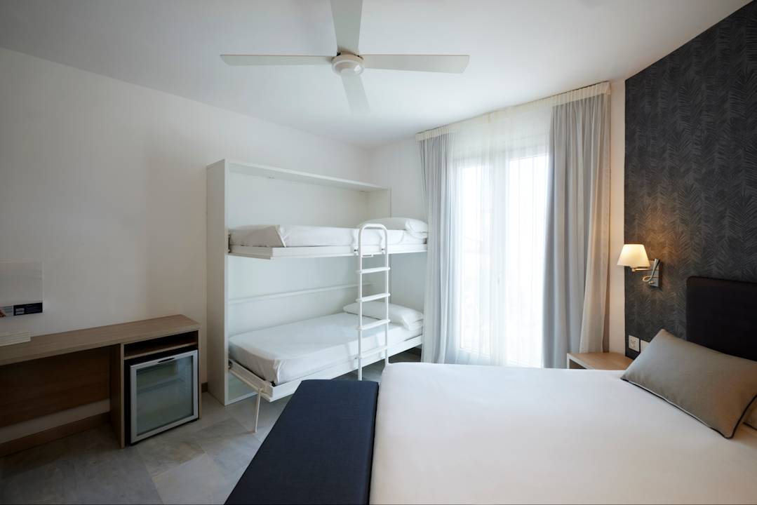 Zimmer Hotel Catalonia Mirador des Port