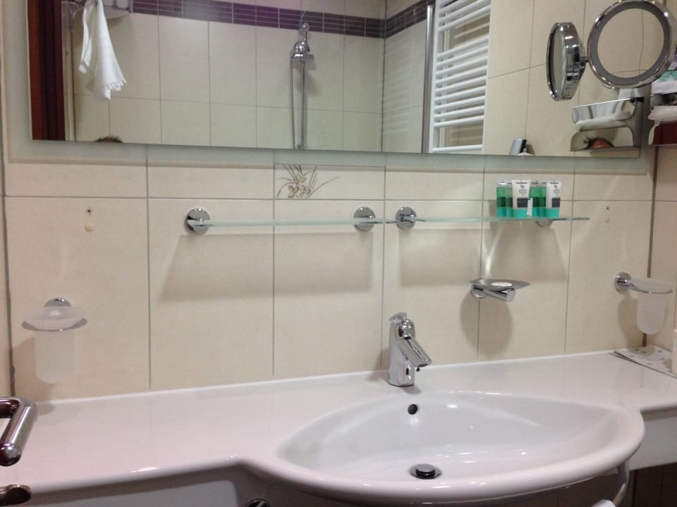 Badezimmer Eurostars Queen of Montenegro