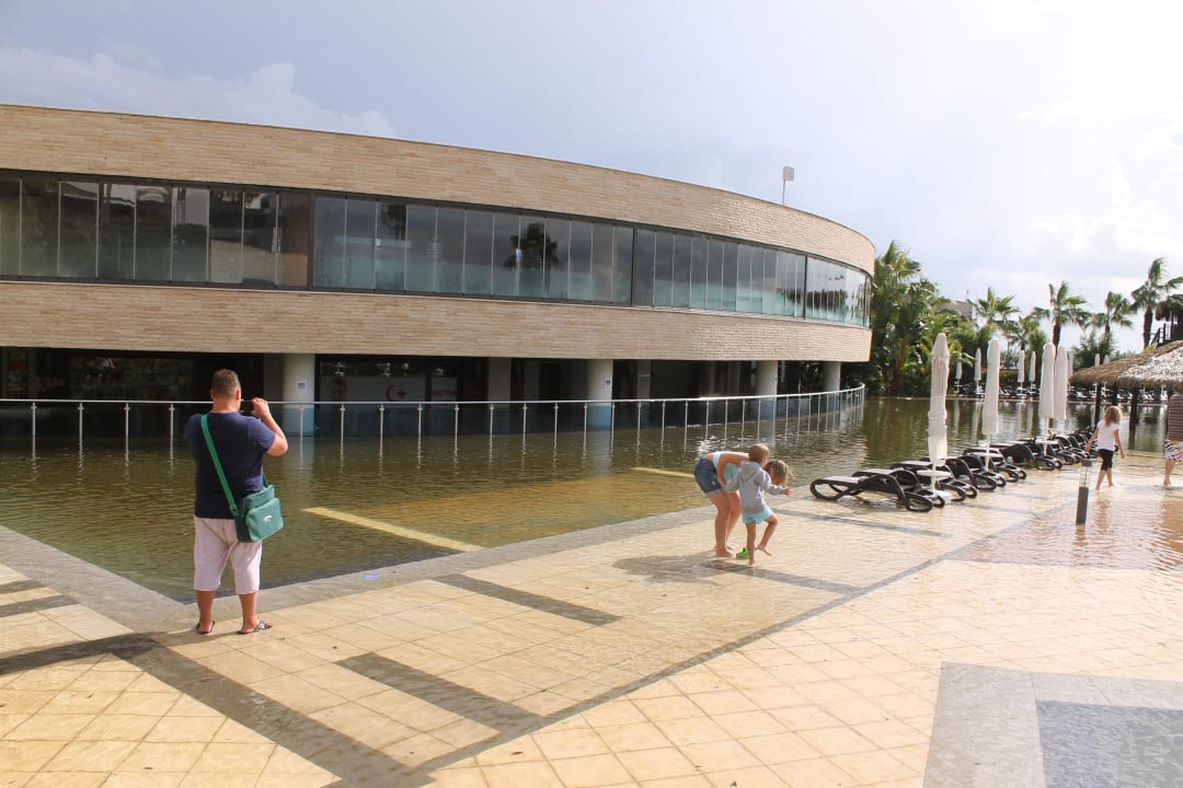 Nach dem großen Regen Sherwood Dreams Resort