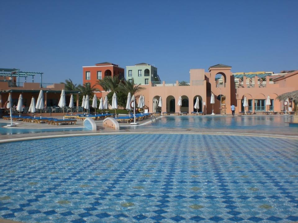 Pool beim Il Limone Restaurant Mövenpick Resort & Spa El Gouna