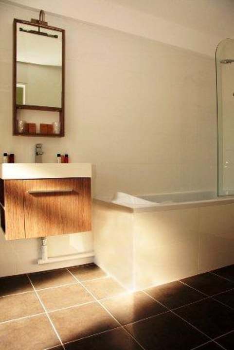 Salle de bain Résidence Adonis Carry le Rouet Adriana