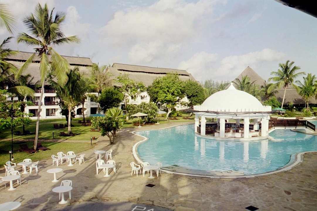 Pool Hotel Southern Palms Beach Resort