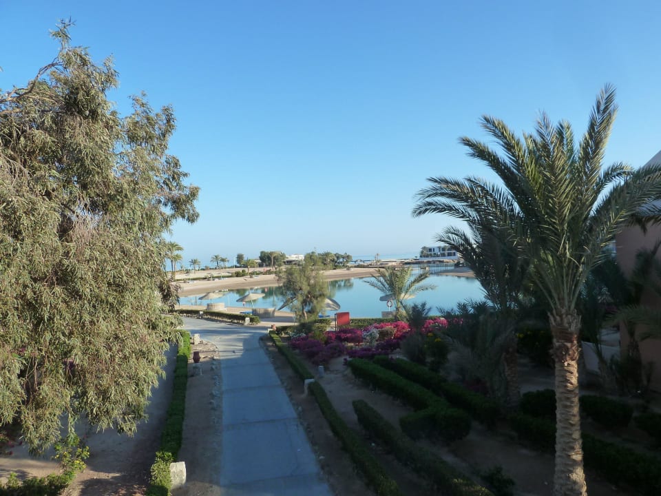 Wege in der Anlage Mövenpick Resort & Spa El Gouna