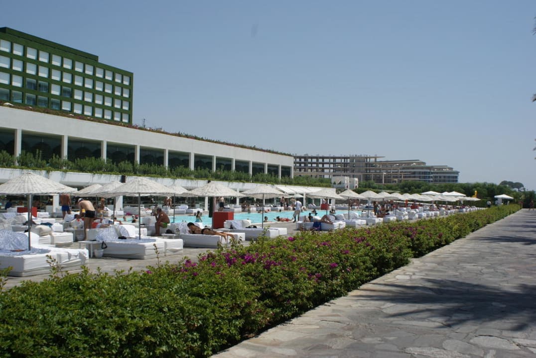 Piscina più piccola che si trova vicino la spiaggi Adam & Eve - Adults only
