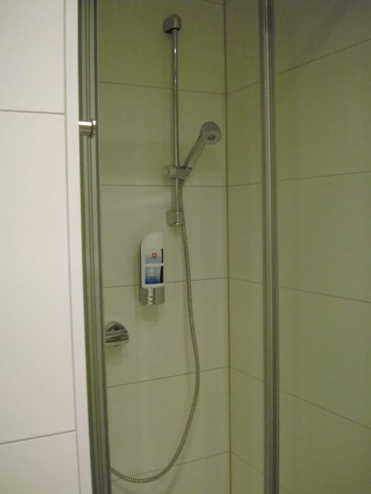 Одноместный номер, душ MEININGER Hotel München Zentrum