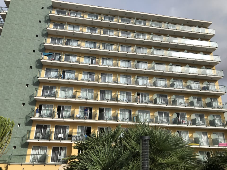 Außenansicht Hotel Timor