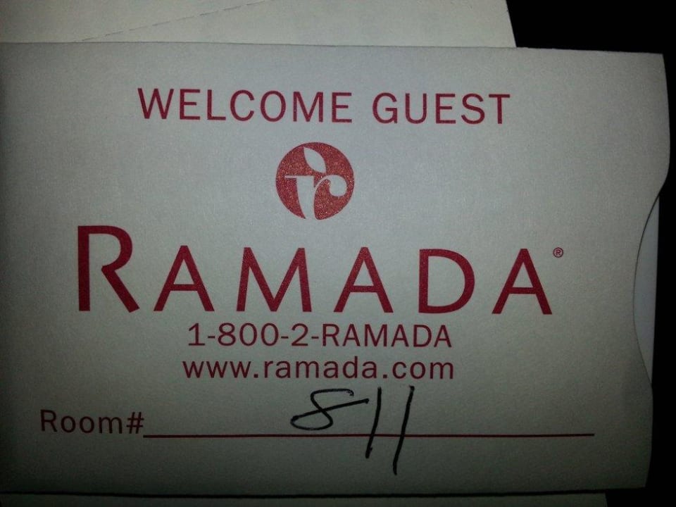 Zimmer 811 RAMADA PLAZA Hotel Newark Airport