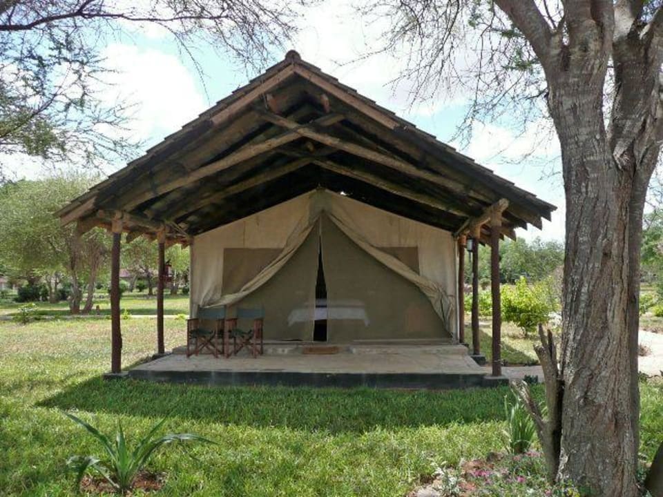 "Unser" Zelt von außen Ashnil Aruba Lodge