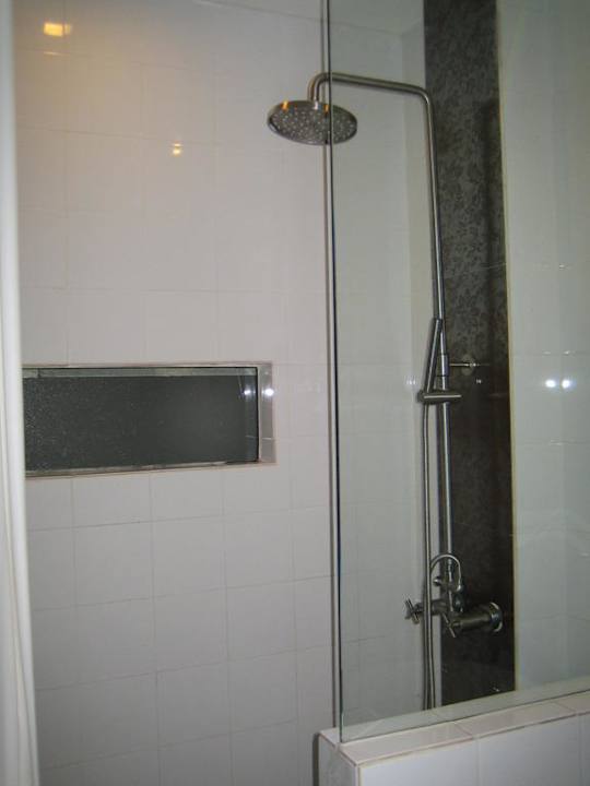 Dusche Hotel The Small Chiang Mai