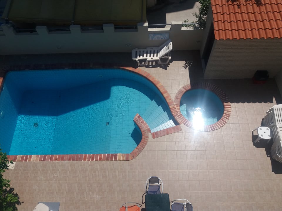 Pool Aquarius Apartments