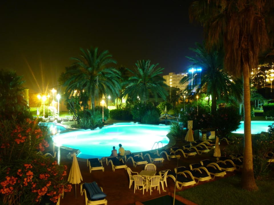 Pool Garden Saladina