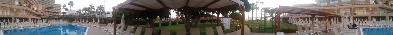360° Pool/Bar Iberostar Waves Bouganville Playa