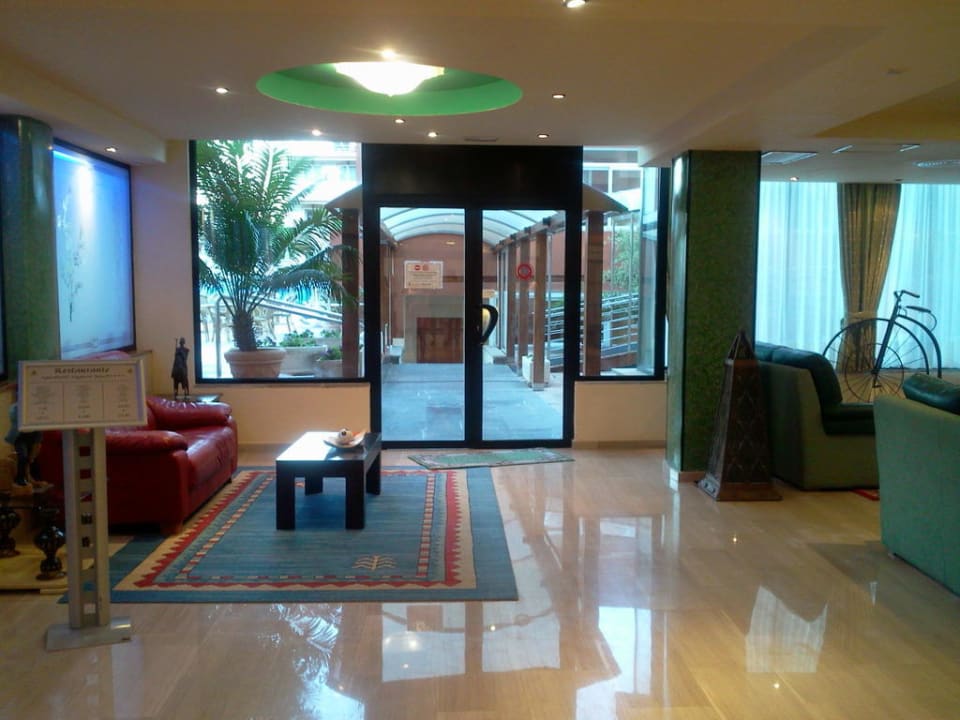 Eingangsbereich Hotel Aparthotel Paguera Beach