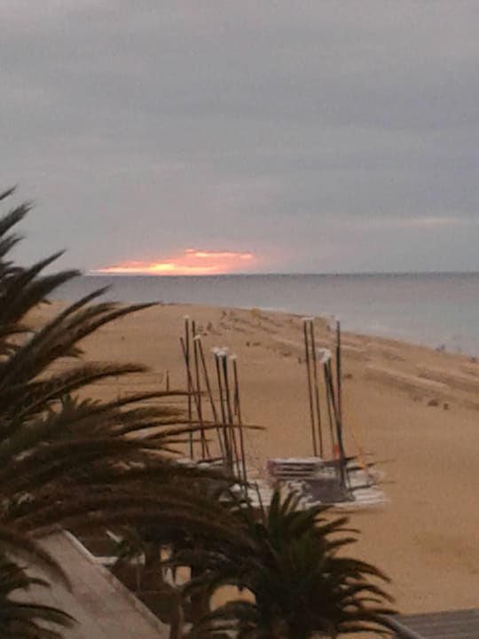Strand vor der Tür in der Früh Hotel Riu Palace Jandia