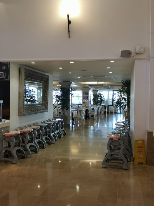 Gastro Bellis Deluxe Hotel