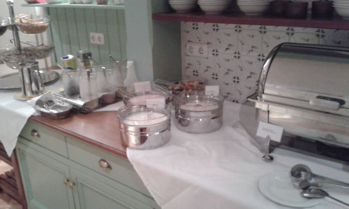 Frühstück Boutique Hotel Bellevue Lermoos