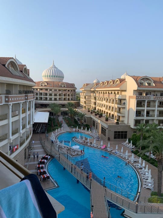 Außenansicht Kirman Belazur Resort & Spa