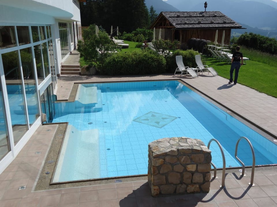 Aussenpool  Hotel Alpen Tesitin