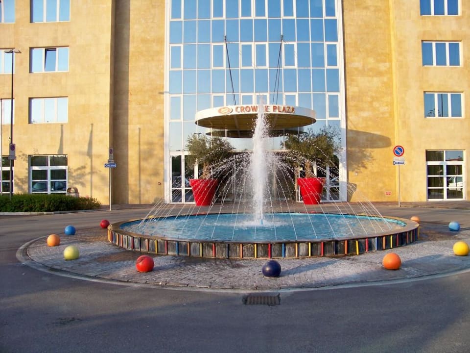 Brunnen Crowne Plaza Padova