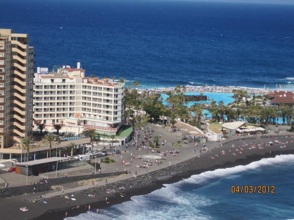 Blick von La Paz auf Hotel H10 Tenerife Playa