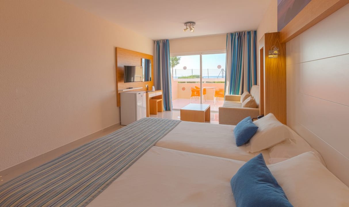 Zimmer Sirenis Seaview Country Club