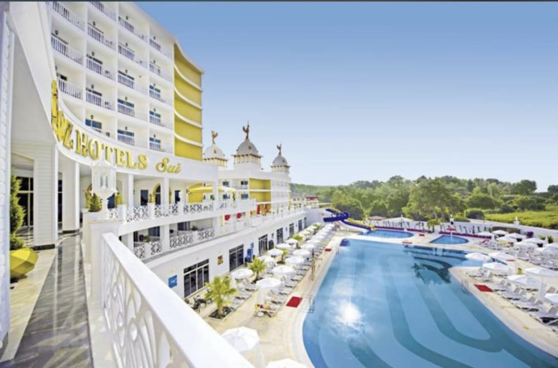 Pool Oz Hotels Sui Resort