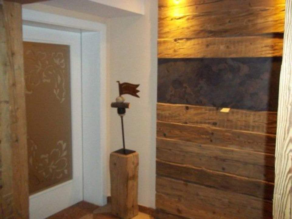 Eingangsbereich im renoviertem Wellnesbereich  - top Alphotel Tyrol