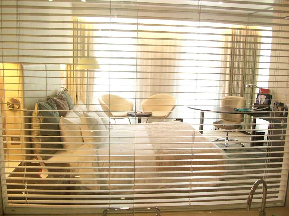 Badezimmer Blick von der Badewanne Crowne Plaza Hotel Yas Island
