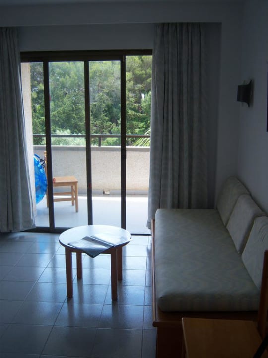 Wohnküche mit Couch für 3. und 4. Person JS Portocolom Suites