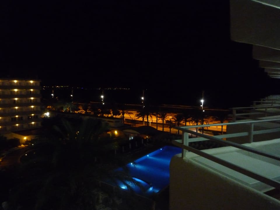 Ausblick vom Balkon bei Nacht Hotel HM Gran Fiesta