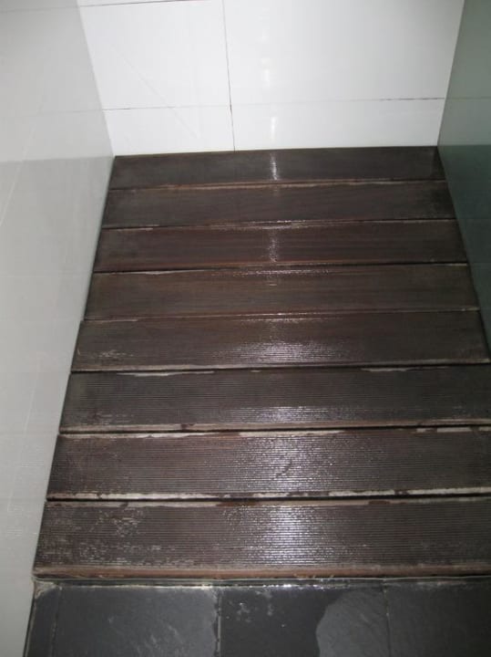 Łazienka w pokoju Superior Hotel Three Crowns Prag