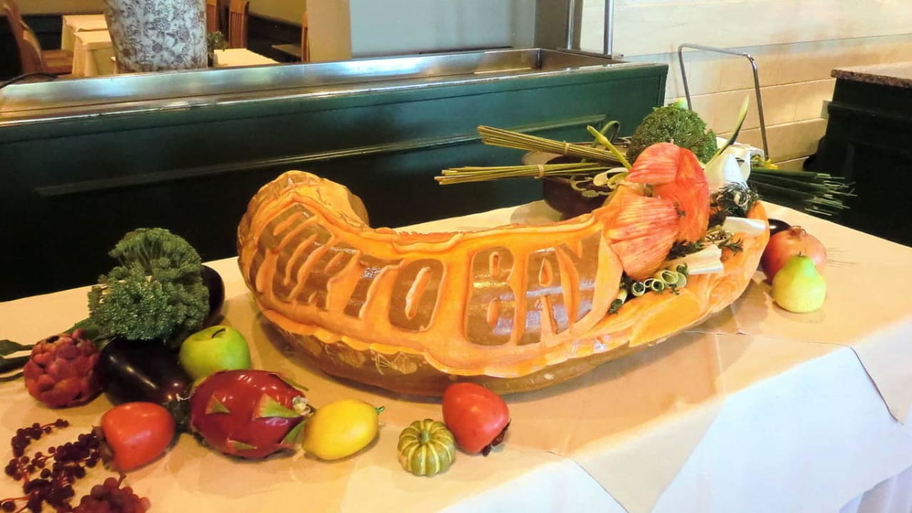 Geschnitztes Obst zur Begrüßung PortoBay Falésia