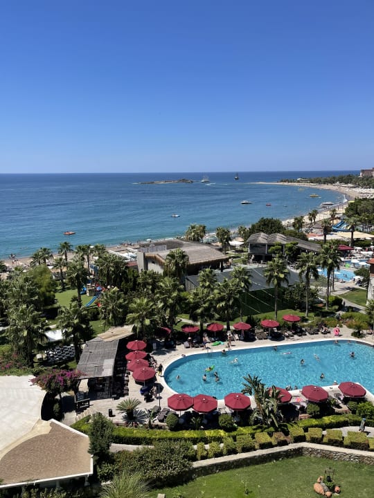 Pool Justiniano Deluxe Resort