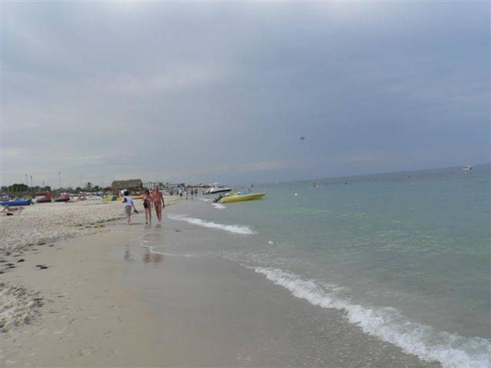 Strand in Richtung Port el Kantaoui El Mouradi Club Kantaoui