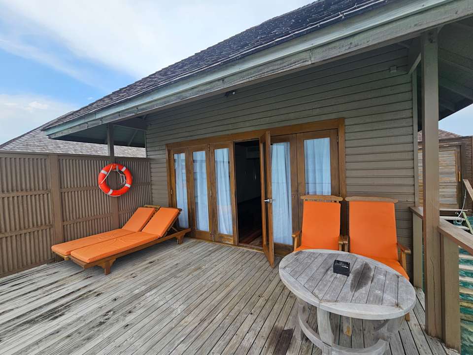 Außenansicht Meeru Maldives Resort Island